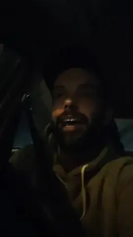Maycon Roberto Vieira falando em depoimento gravado em vídeo.